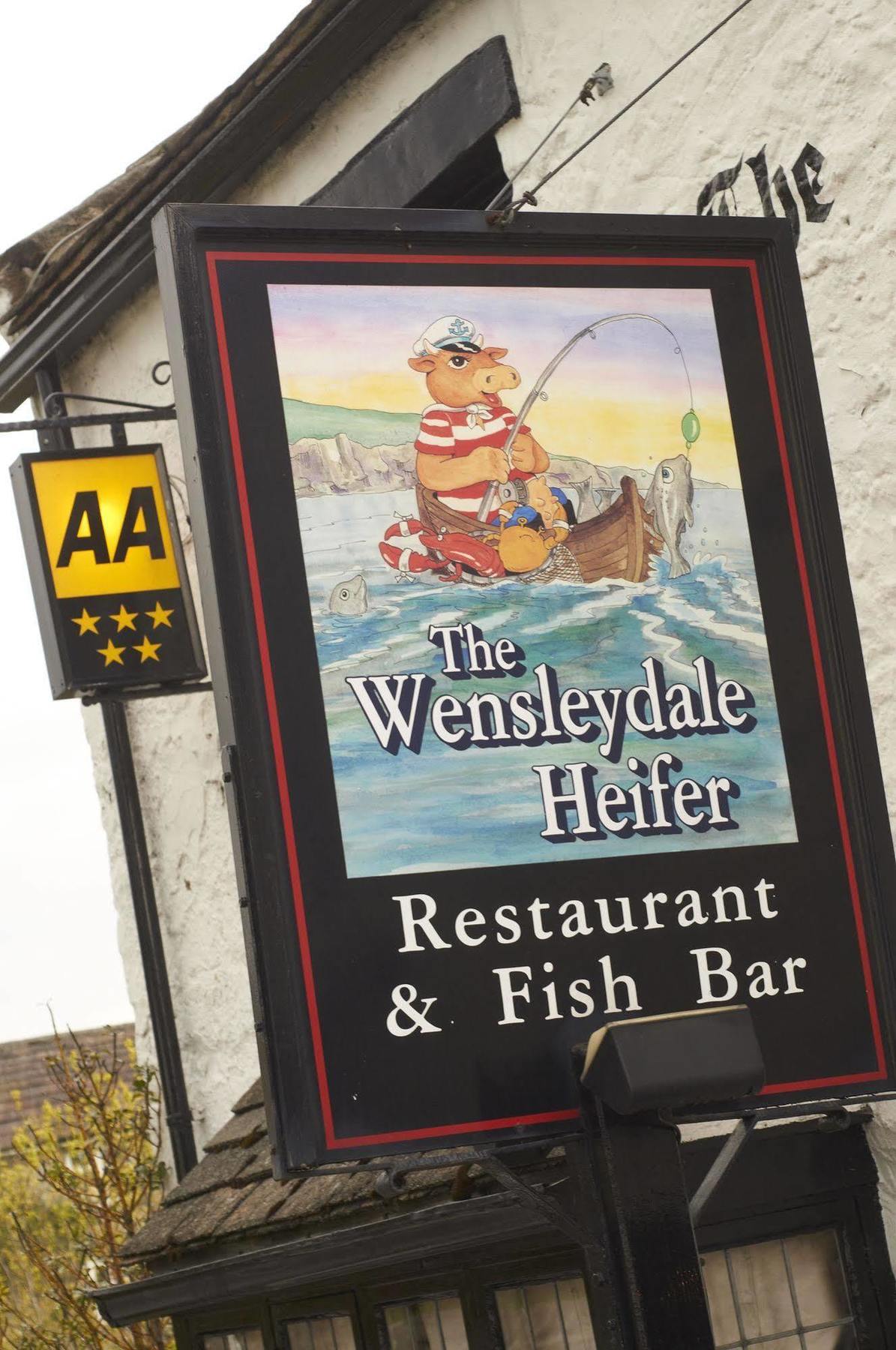 ホテル The Wensleydale Heifer レイバーン エクステリア 写真